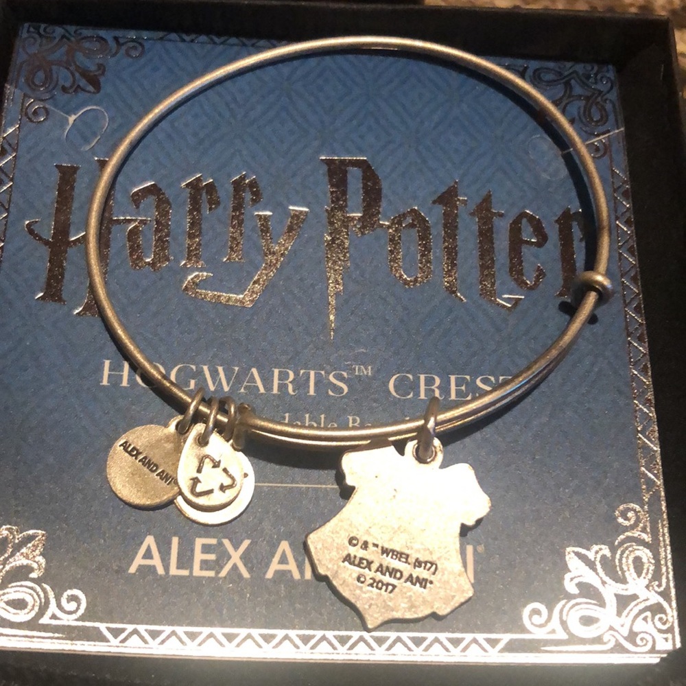 Alex And Ani Harry Potter Hogwarts Crest Bracelet. Ex… Gem